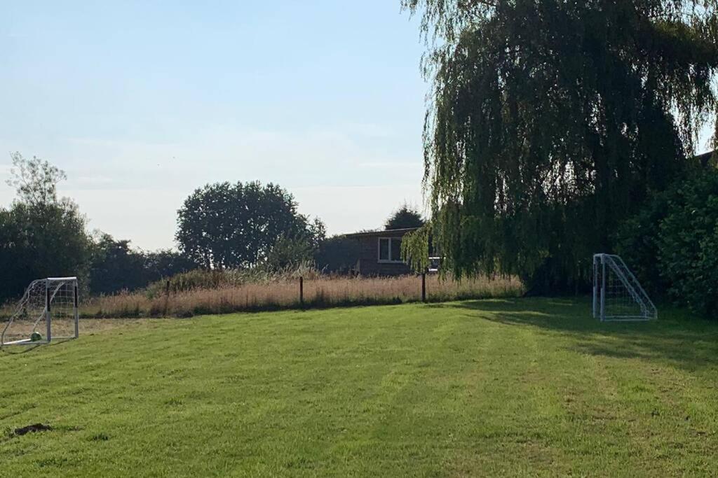 Holly Cottage, 2 Bed House, Sleeps 6 Cleobury Mortimer Экстерьер фото